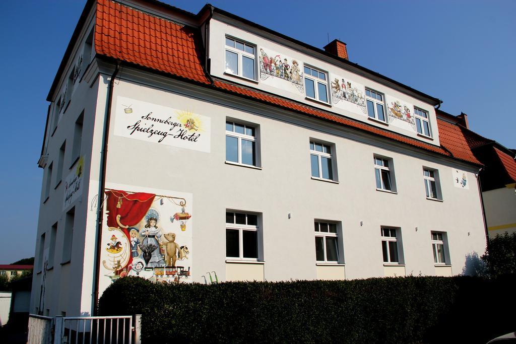 Spielzeughotel Sonneberg Eksteriør bilde